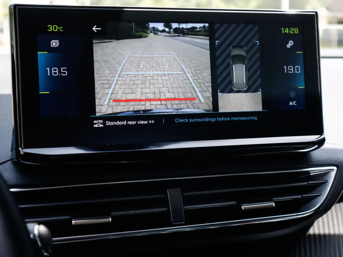 1.6 HYbrid 225 Allure 1e-Eig. & Dealer-Onderh. BOVAG-Garantie. NL-Auto.