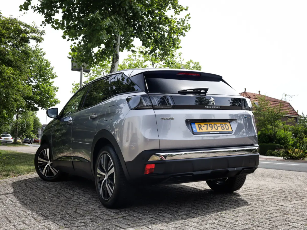1.6 HYbrid 225 Allure 1e-Eig. & Dealer-Onderh. BOVAG-Garantie. NL-Auto.