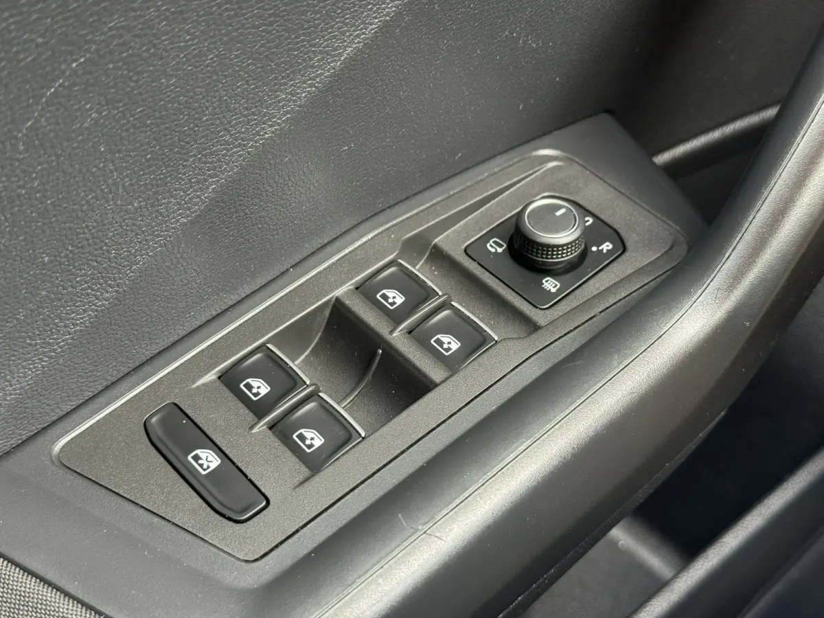 1.5 TSI Sport Camera Adaptieve cruise Digitaal dashboard Pdc voor+achter