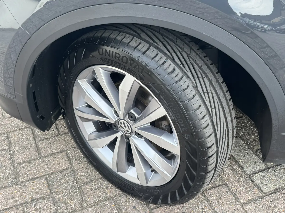 1.5 TSI Sport Camera Adaptieve cruise Digitaal dashboard Pdc voor+achter