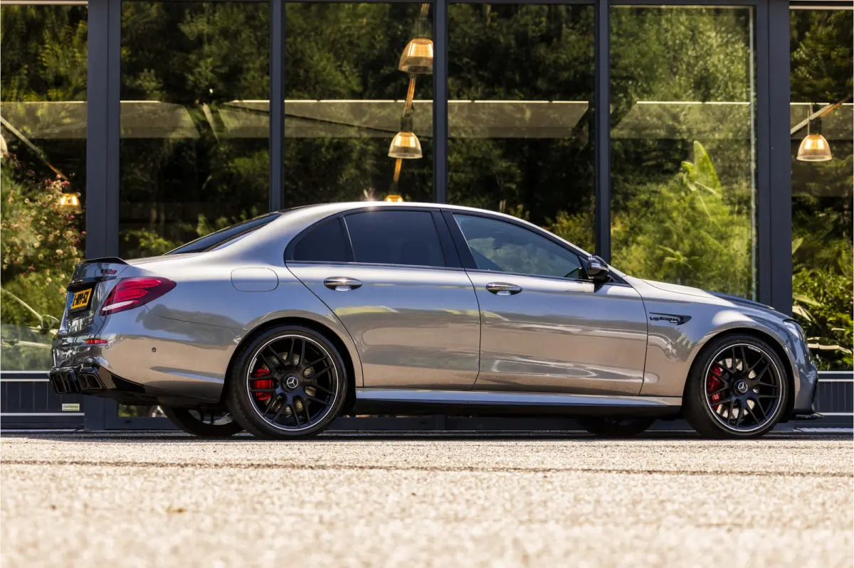 AMG 63 S 4MATIC Premium Plus