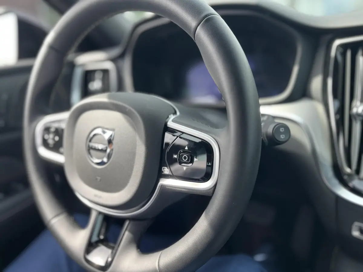 T6 Plug-in hybrid AWD Plus Dark | 360 Graden Camera| Harman / Kardon | Trekhaak | Memory Seats |