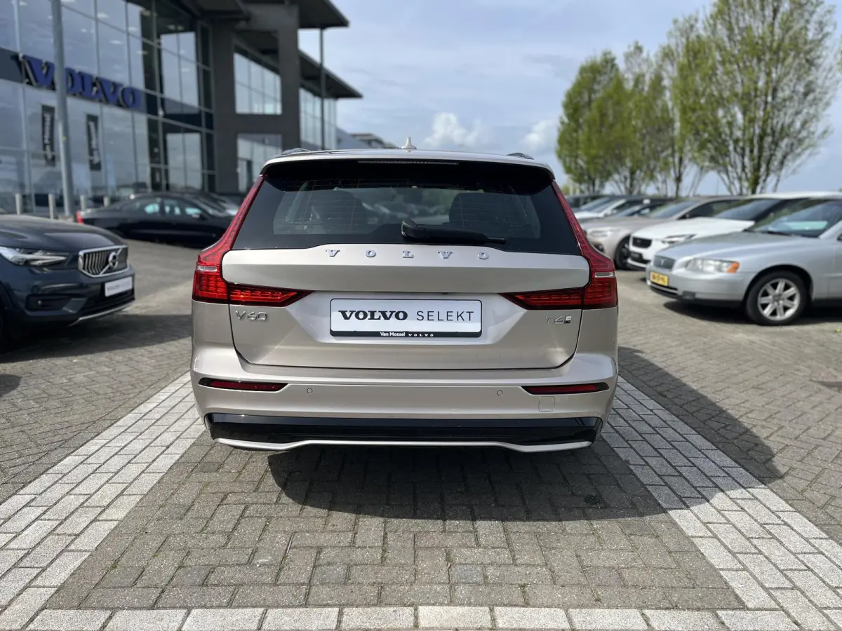 T6 Plug-in hybrid AWD Plus Dark | 360 Graden Camera| Harman / Kardon | Trekhaak | Memory Seats |