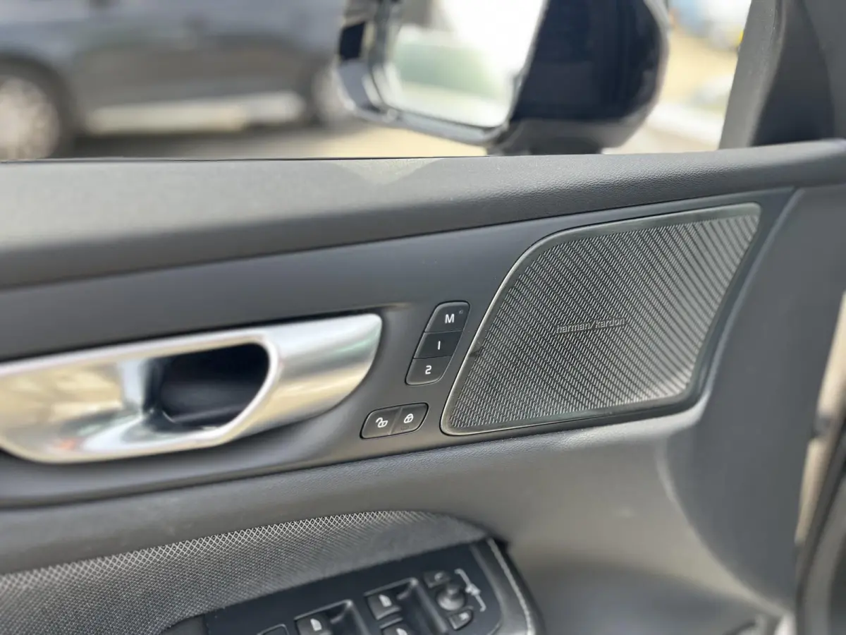 T6 Plug-in hybrid AWD Plus Dark | 360 Graden Camera| Harman / Kardon | Trekhaak | Memory Seats |