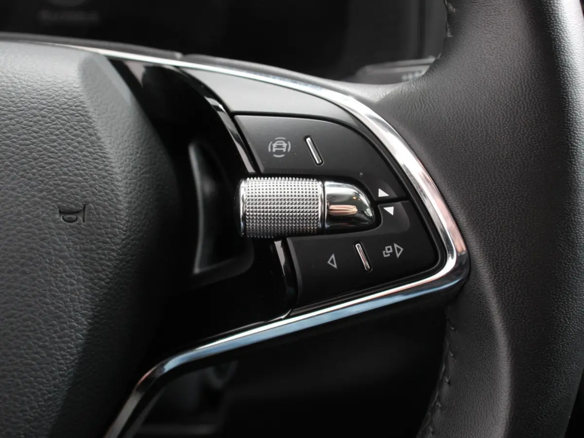 1.5 TSI 150pk DSG Ambition Navigatie Apple Carpla/Android Auto Camera Climate Control Adaptieve Cruise control Lichtmetalen Velgen
