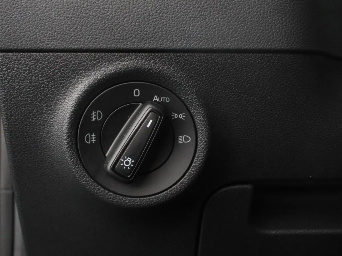 1.5 TSI 150pk DSG Ambition Navigatie Apple Carpla/Android Auto Camera Climate Control Adaptieve Cruise control Lichtmetalen Velgen