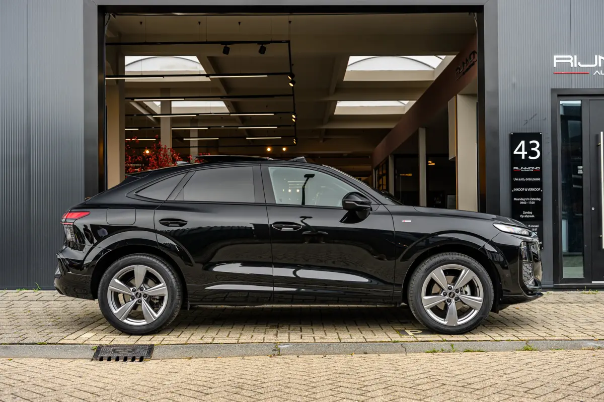 Audi Q3 S edition |Pano|Acc|360-Camera|Carplay|Fabrieksgarantie