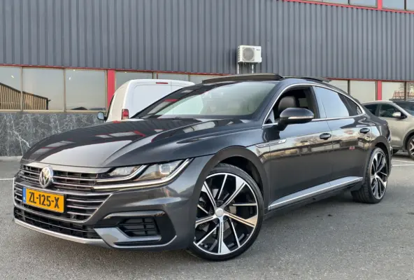1.5 TSI Business R-LINE / NAP / PANO / DSG / KEY LESS / 20" SP VLG / FULL OPTION! / NAVI / ALCANTRA / OHB /