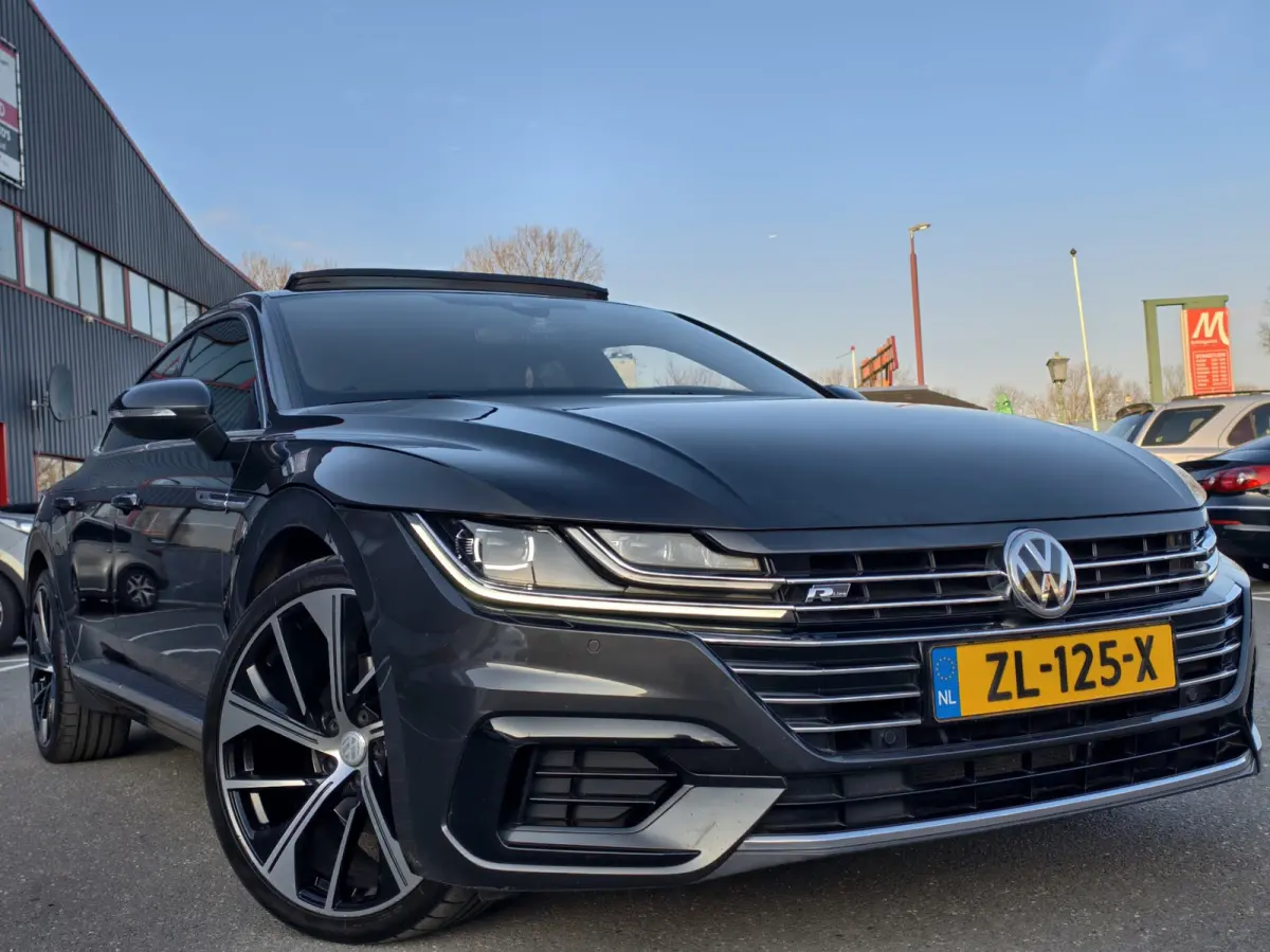 1.5 TSI Business R-LINE / NAP / PANO / DSG / KEY LESS / 20" SP VLG / FULL OPTION! / NAVI / ALCANTRA / OHB /