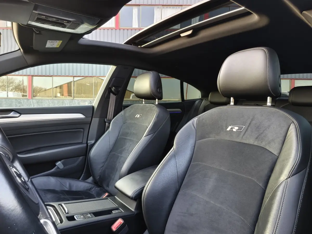 1.5 TSI Business R-LINE / NAP / PANO / DSG / KEY LESS / 20" SP VLG / FULL OPTION! / NAVI / ALCANTRA / OHB /