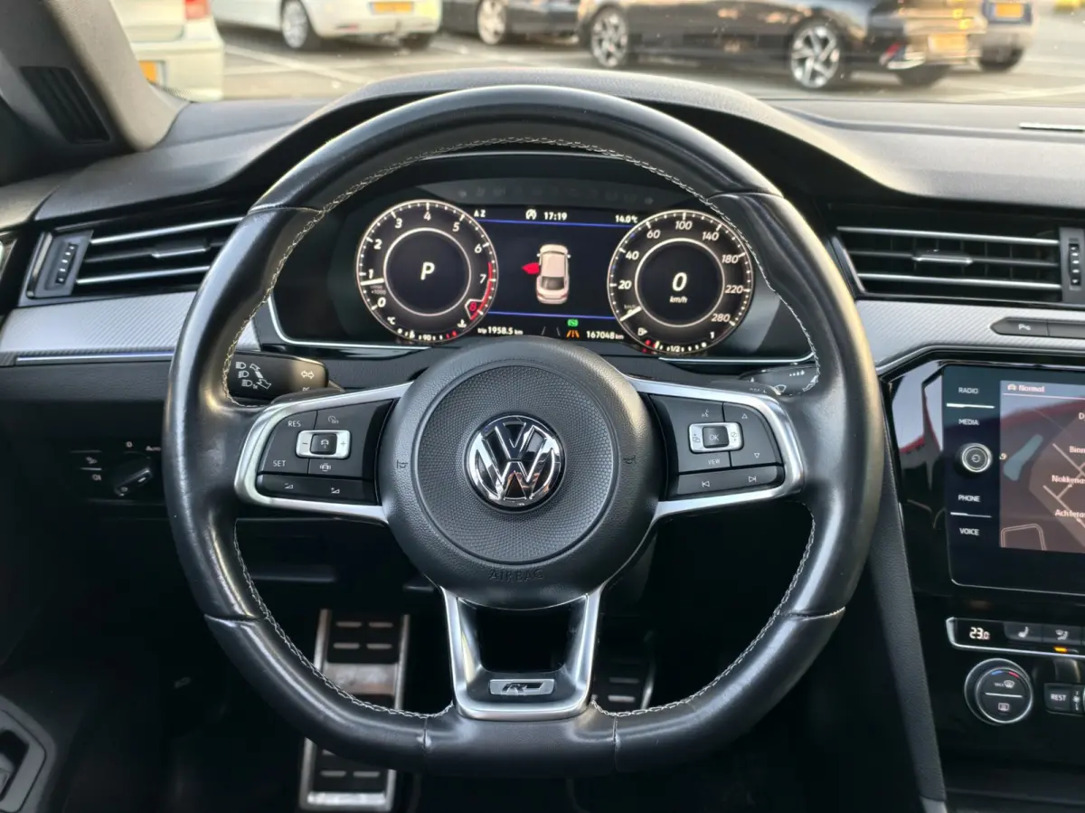 1.5 TSI Business R-LINE / NAP / PANO / DSG / KEY LESS / 20" SP VLG / FULL OPTION! / NAVI / ALCANTRA / OHB /