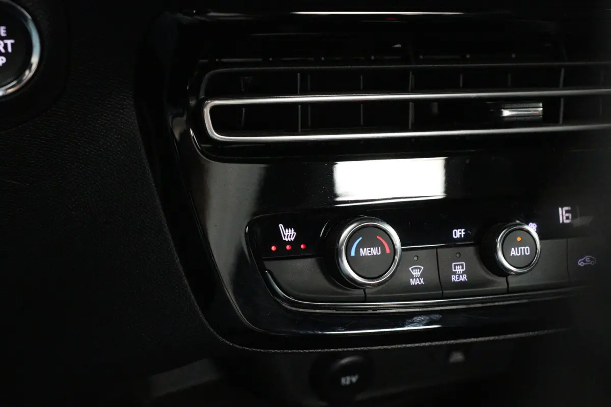 1.2 Turbo GS Line | Automaat | Dealer Onderhouden | Camera | Led Matrix | Adaptive Cruise | Stoelverwarming | Climate Control