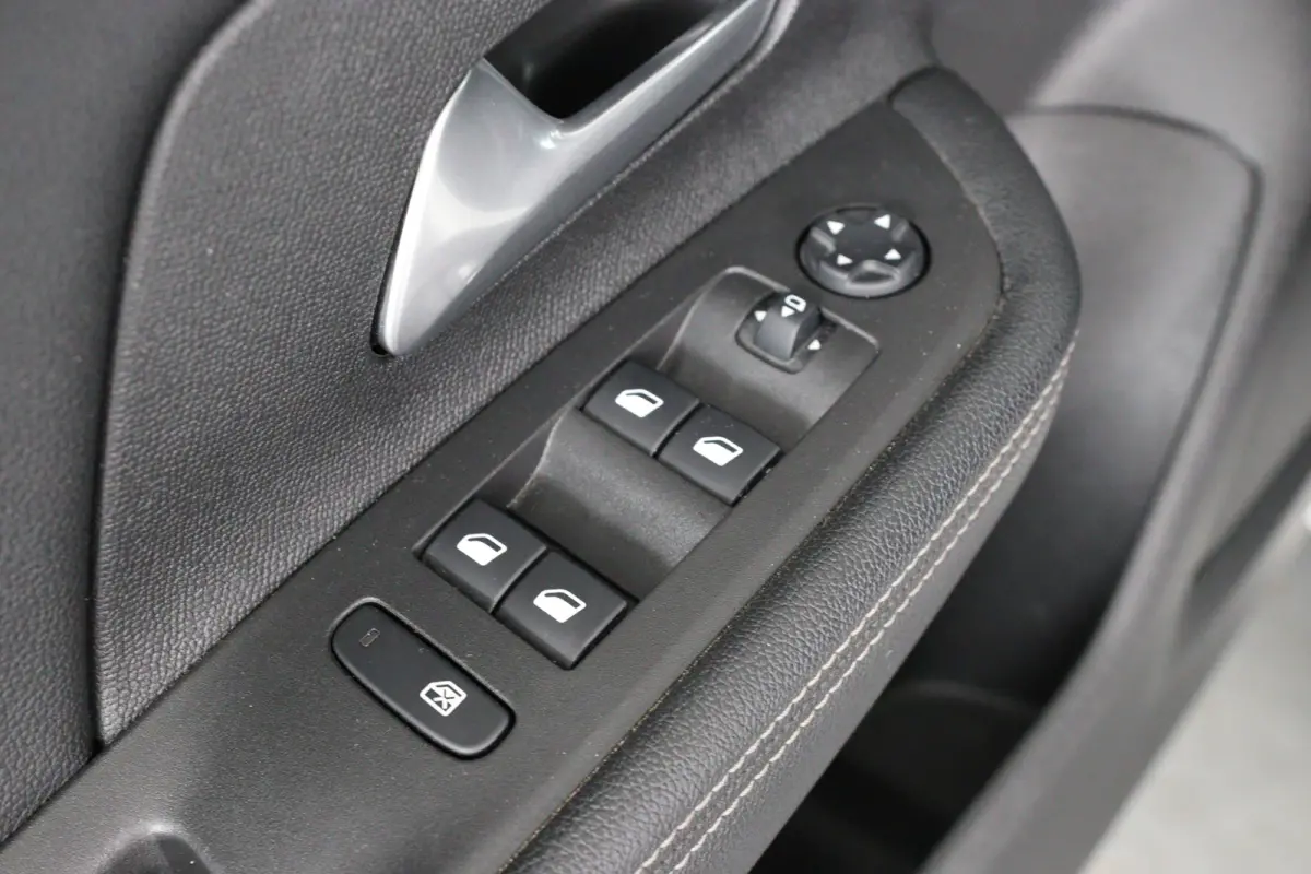 1.2 Turbo GS Line | Automaat | Dealer Onderhouden | Camera | Led Matrix | Adaptive Cruise | Stoelverwarming | Climate Control