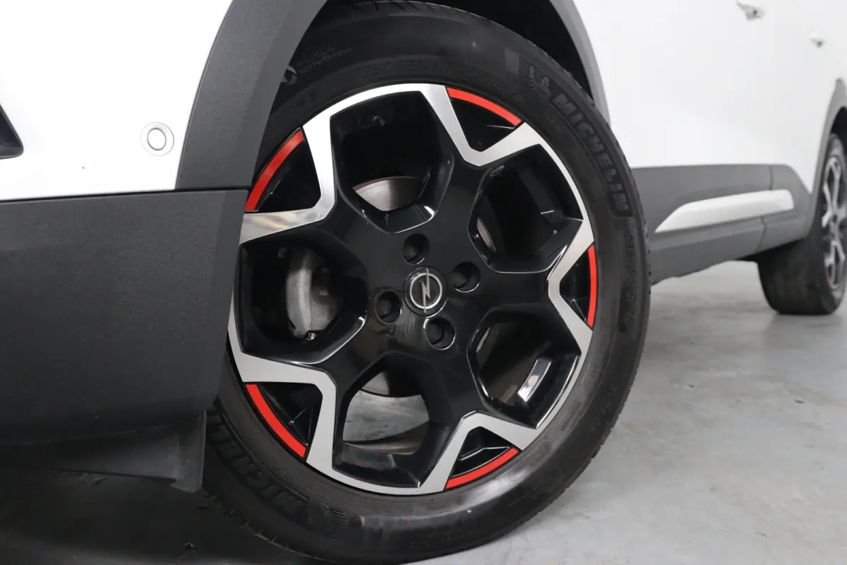 1.2 Turbo GS Line | Automaat | Dealer Onderhouden | Camera | Led Matrix | Adaptive Cruise | Stoelverwarming | Climate Control