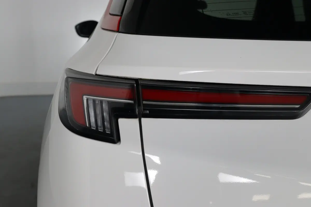 1.2 Turbo GS Line | Automaat | Dealer Onderhouden | Camera | Led Matrix | Adaptive Cruise | Stoelverwarming | Climate Control
