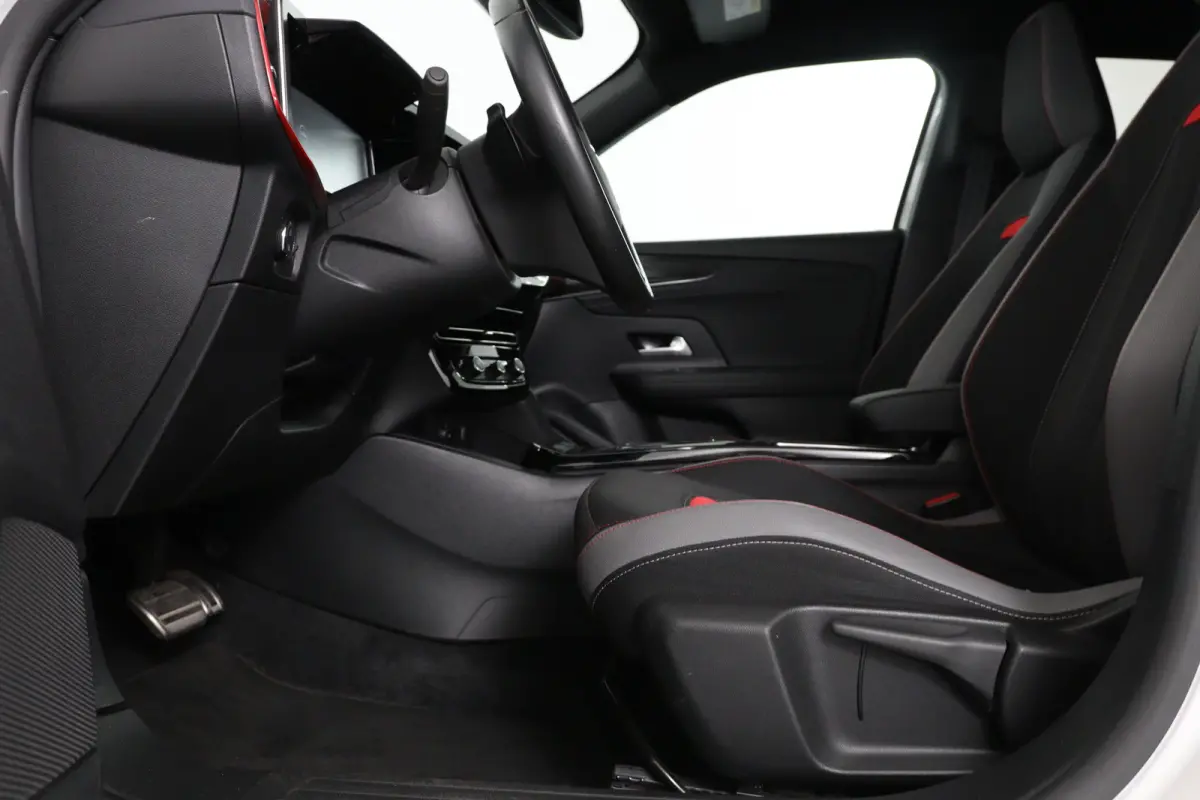 1.2 Turbo GS Line | Automaat | Dealer Onderhouden | Camera | Led Matrix | Adaptive Cruise | Stoelverwarming | Climate Control