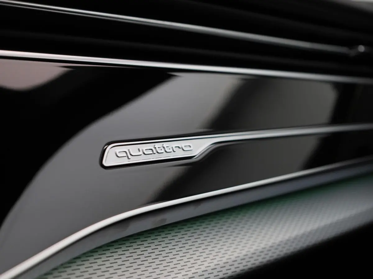 60 TFSI e quattro Pro Line S Competition | Adaptive cruise control | Luchtvering | Dodehoekdetectie | Bang & Olufsen Premium 3D | 360 graden camera | Head-up display | Elektr. voorstoelen ge