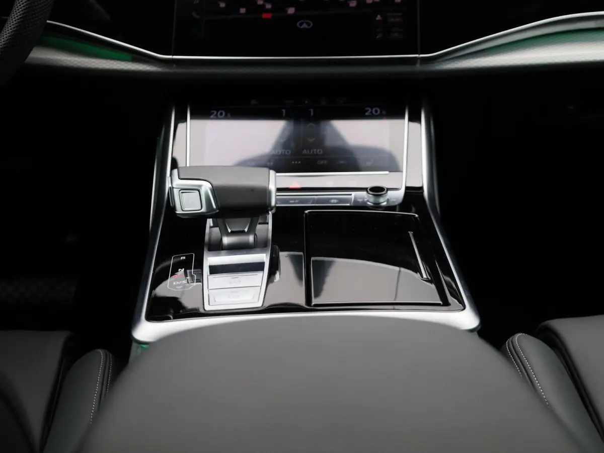 60 TFSI e quattro Pro Line S Competition | Adaptive cruise control | Luchtvering | Dodehoekdetectie | Bang & Olufsen Premium 3D | 360 graden camera | Head-up display | Elektr. voorstoelen ge