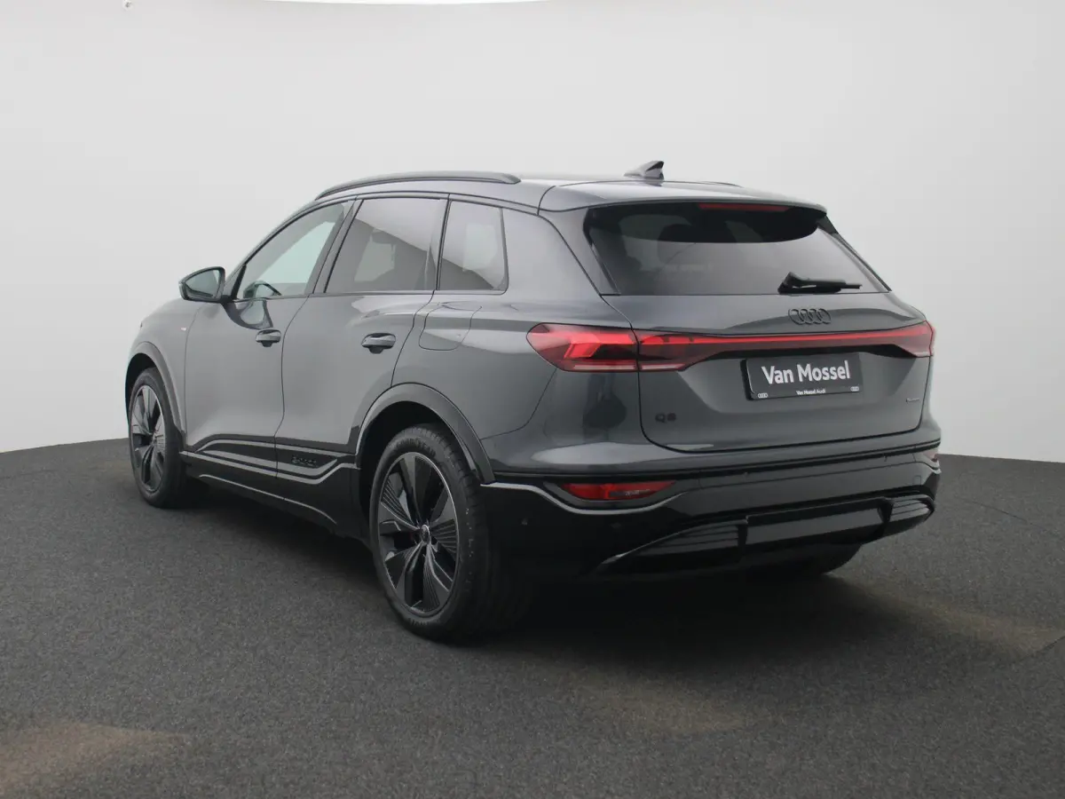 edition quattro 100 kWh | Adaptive cruise control | Luchtvering | Dodehoekdetectie | Stuurverwarming | Bang & Olufsen Premium 3D | 360 graden camera | MMI-bijrijdersscherm | Elektrisch inste