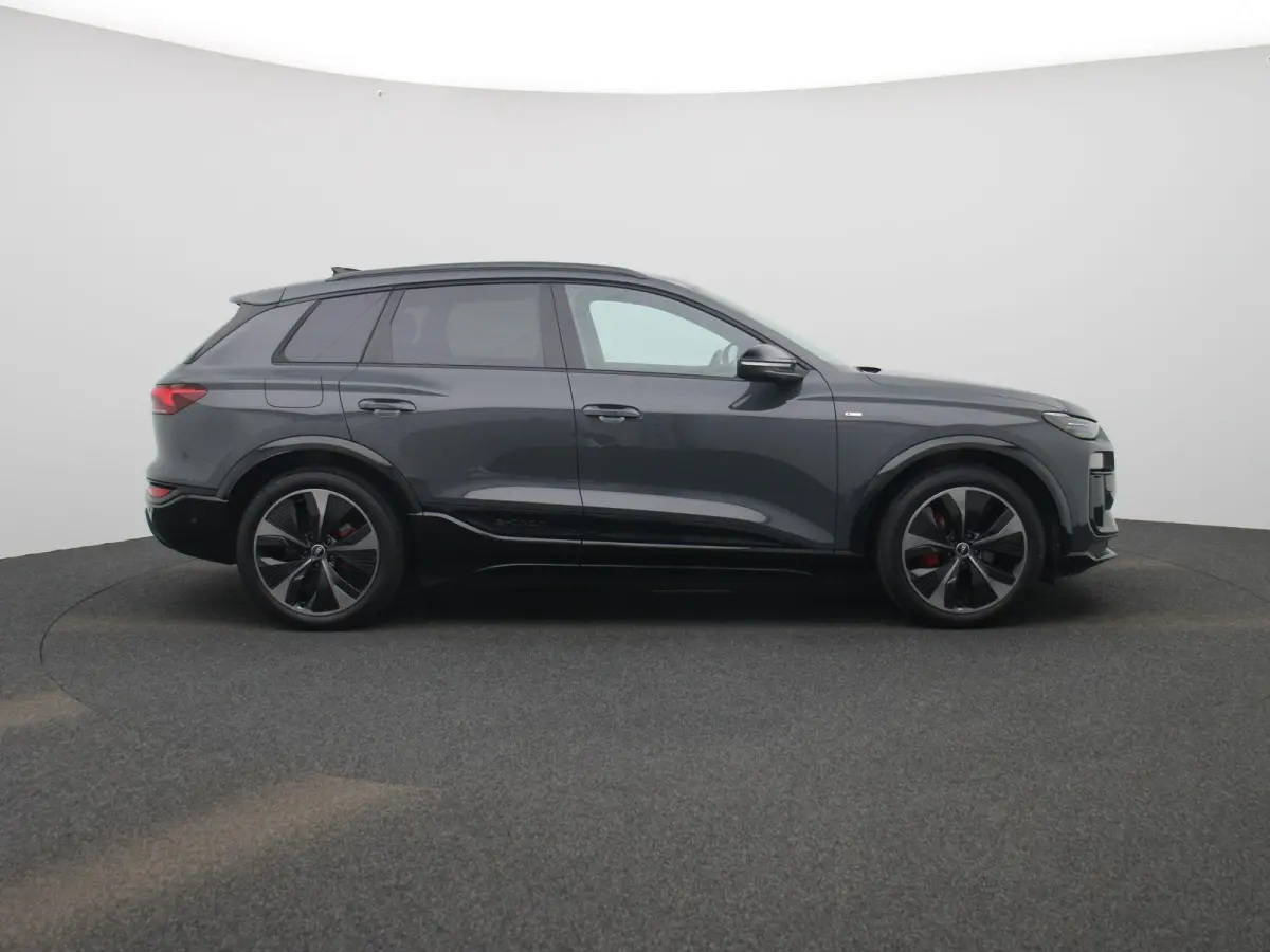 edition quattro 100 kWh | Adaptive cruise control | Luchtvering | Dodehoekdetectie | Stuurverwarming | Bang & Olufsen Premium 3D | 360 graden camera | MMI-bijrijdersscherm | Elektrisch inste