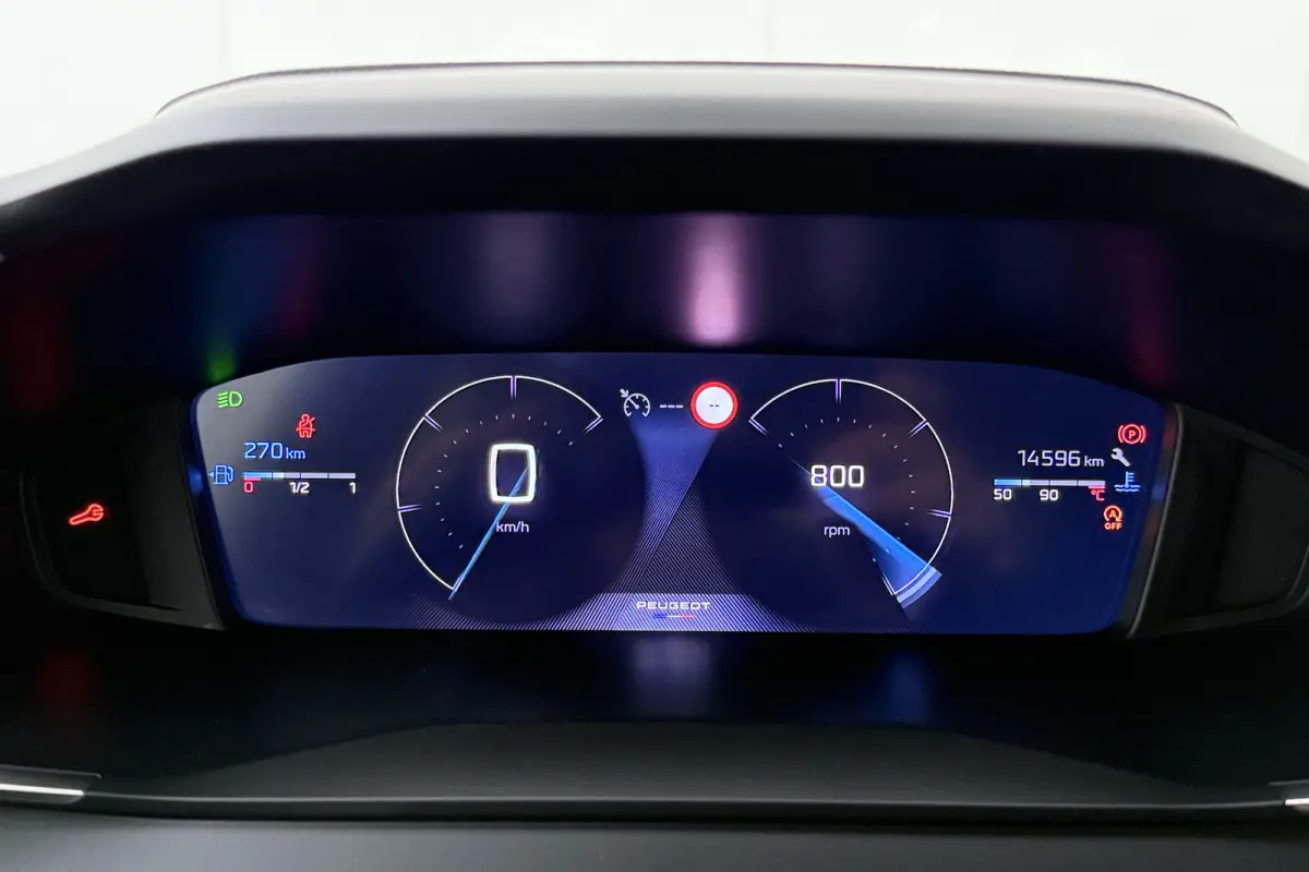 1.2T 101 PK Allure Carplay Cruise LED