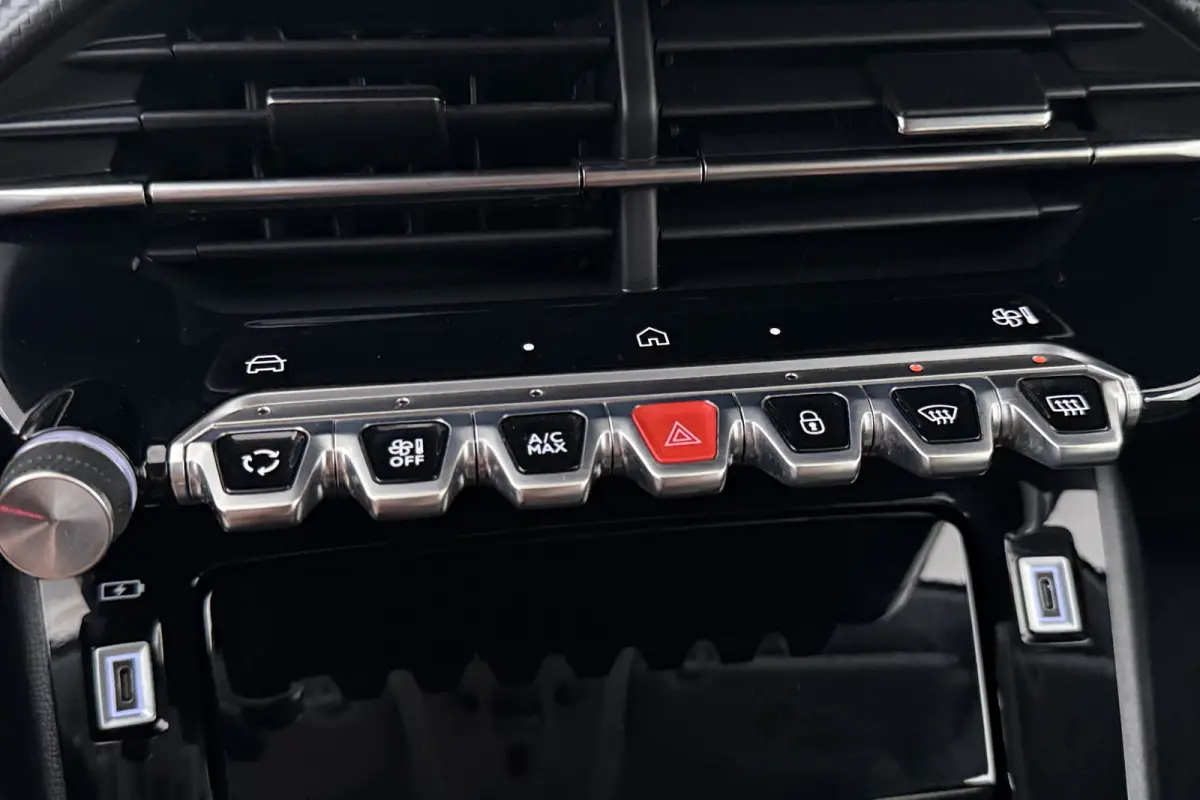1.2T 101 PK Allure Carplay Cruise LED