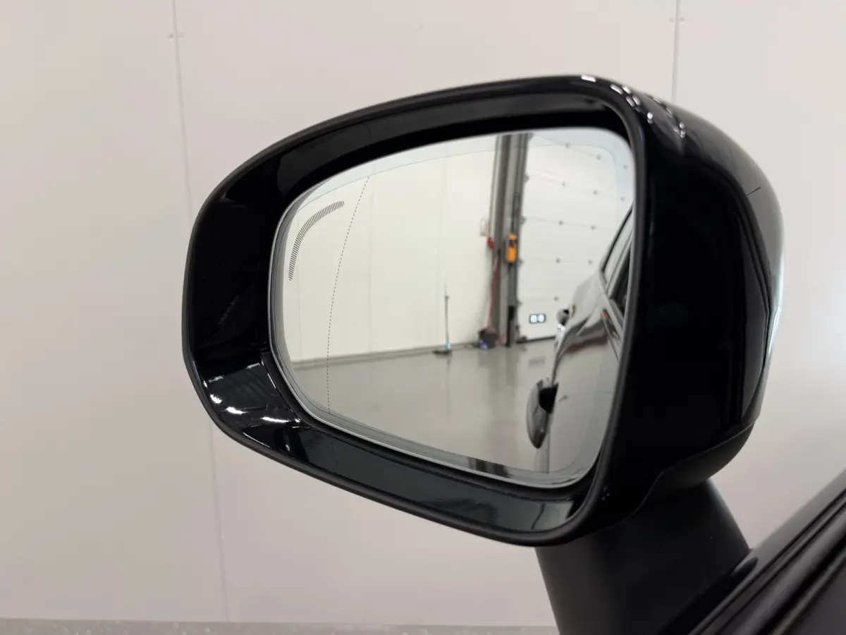 T6 Recharge AWD R-Design Long Range PLATINUM-GREY/PANO/TREKHAAK/20"/LEER-SPORT/ACC/PILOT-ASSIST/GOOGLE/2x MEMORY/BLACK-PACK/CRYSTAL-POOK/SOH 97%/NET OH BEURT GEHAD BIJ VOLVO DEALER