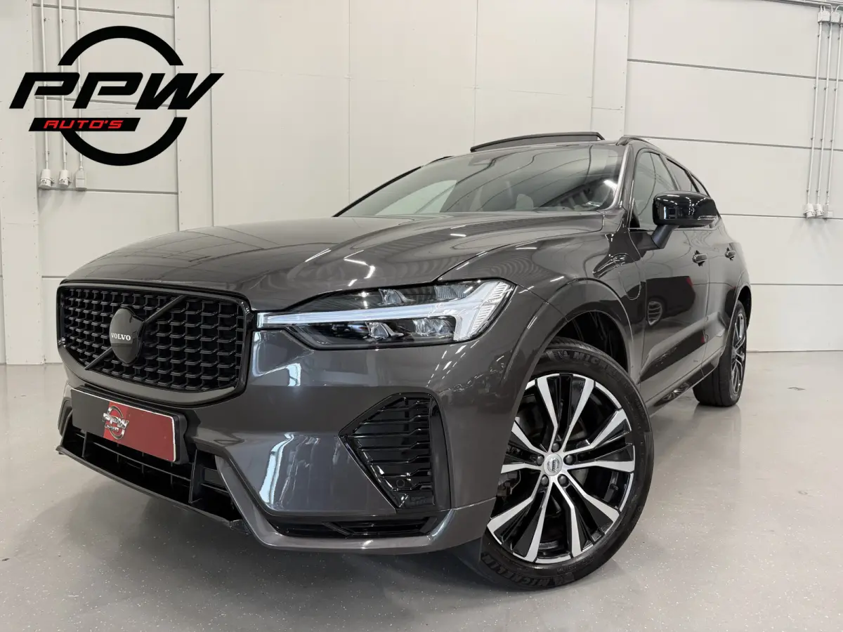 T6 Recharge AWD R-Design Long Range PLATINUM-GREY/PANO/TREKHAAK/20"/LEER-SPORT/ACC/PILOT-ASSIST/GOOGLE/2x MEMORY/BLACK-PACK/CRYSTAL-POOK/SOH 97%/NET OH BEURT GEHAD BIJ VOLVO DEALER