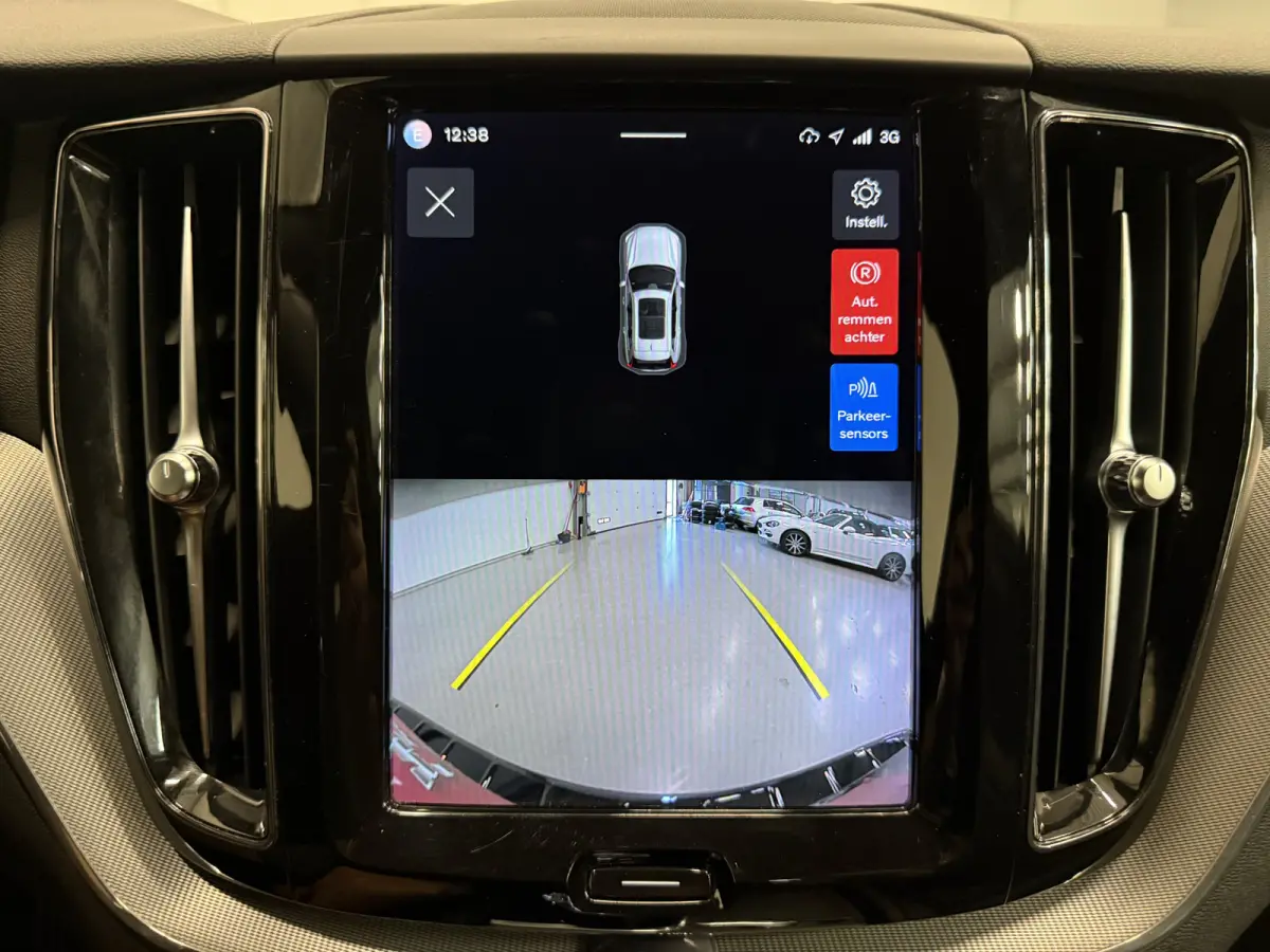 T6 Recharge AWD R-Design Long Range PLATINUM-GREY/PANO/TREKHAAK/20"/LEER-SPORT/ACC/PILOT-ASSIST/GOOGLE/2x MEMORY/BLACK-PACK/CRYSTAL-POOK/SOH 97%/NET OH BEURT GEHAD BIJ VOLVO DEALER