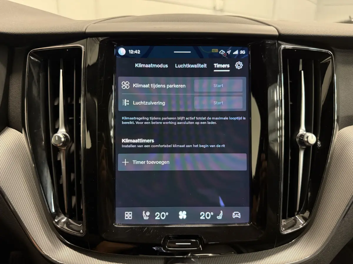 T6 Recharge AWD R-Design Long Range PLATINUM-GREY/PANO/TREKHAAK/20"/LEER-SPORT/ACC/PILOT-ASSIST/GOOGLE/2x MEMORY/BLACK-PACK/CRYSTAL-POOK/SOH 97%/NET OH BEURT GEHAD BIJ VOLVO DEALER