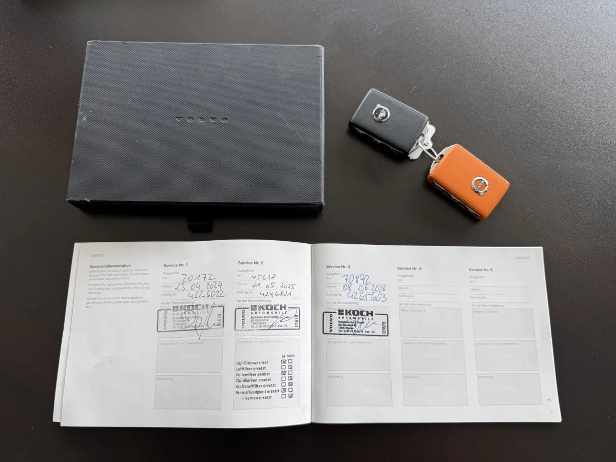 T6 Recharge AWD R-Design Long Range PLATINUM-GREY/PANO/TREKHAAK/20"/LEER-SPORT/ACC/PILOT-ASSIST/GOOGLE/2x MEMORY/BLACK-PACK/CRYSTAL-POOK/SOH 97%/NET OH BEURT GEHAD BIJ VOLVO DEALER