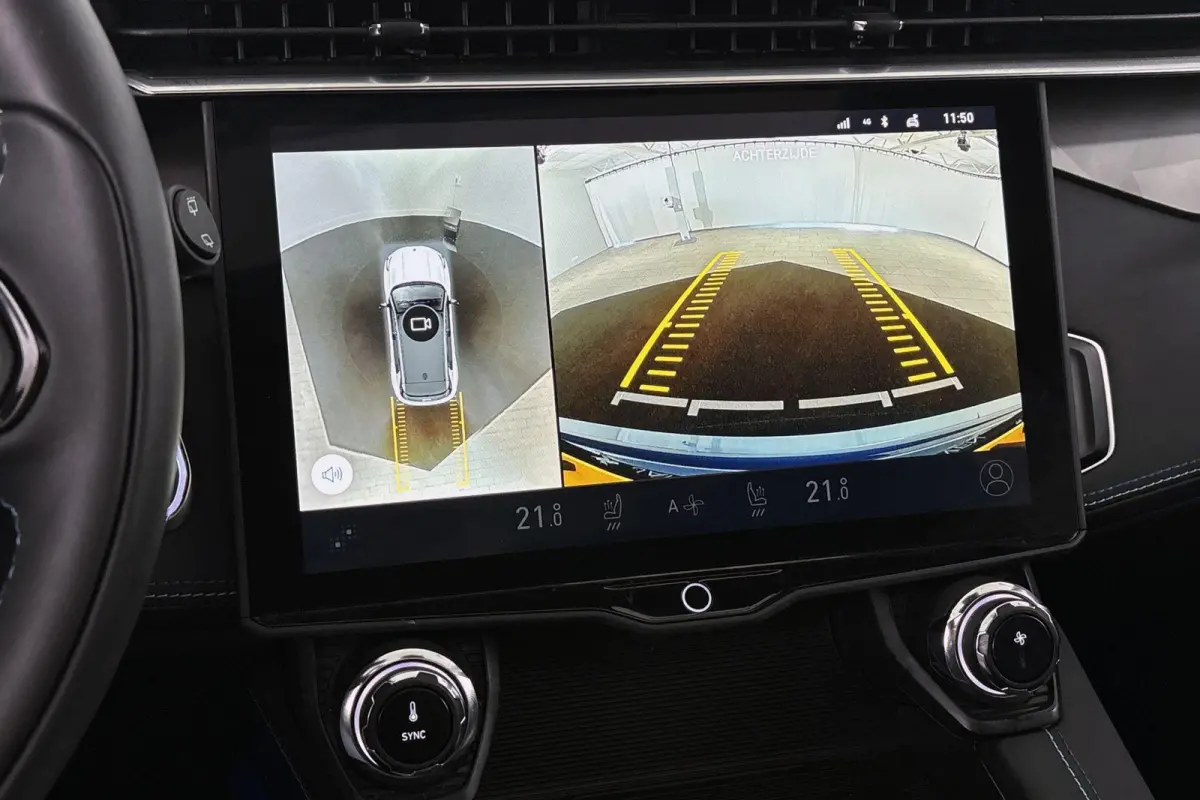 1.5 PHEV SOH 99% Panoramadak Stoelverwarming 360-Camera