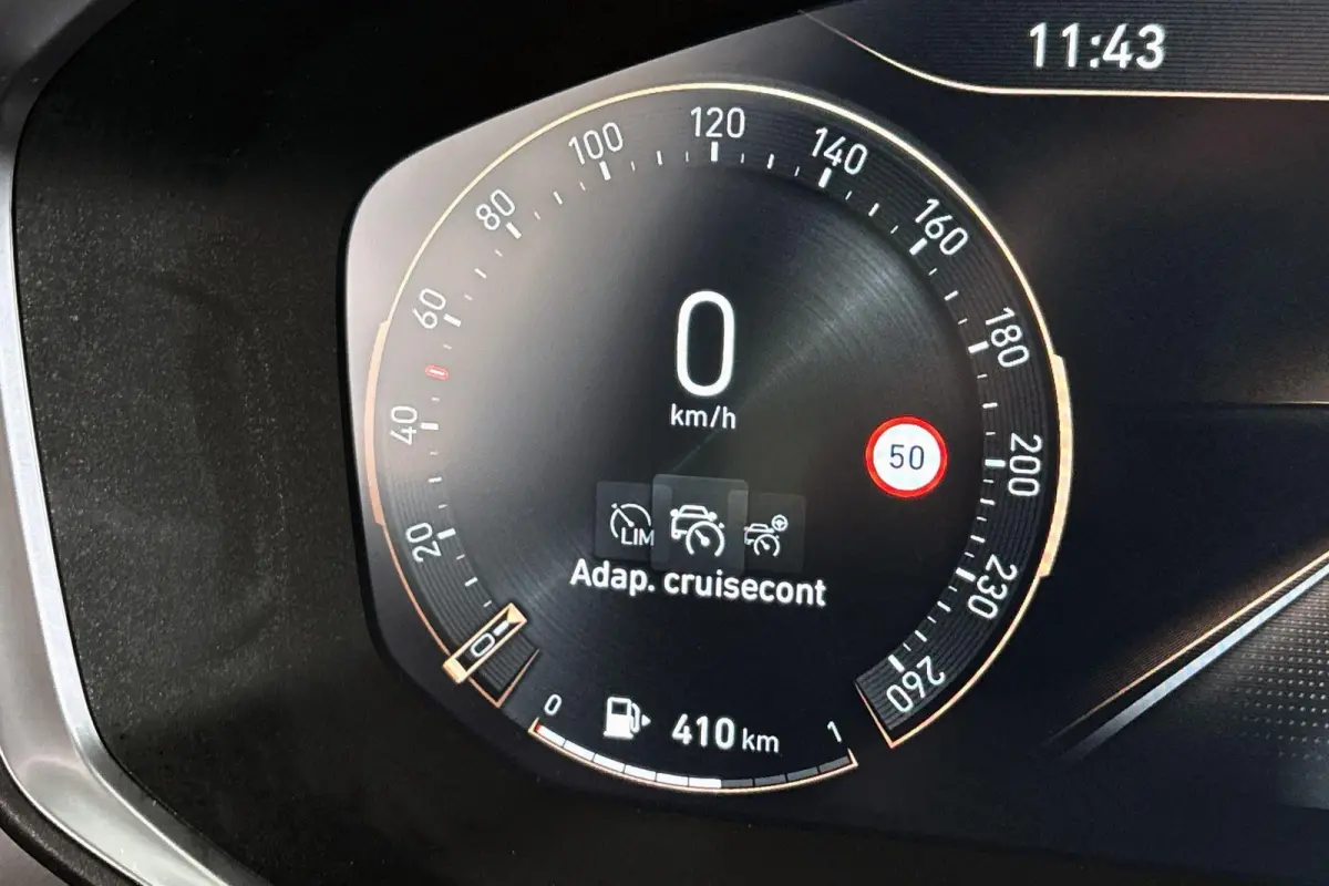 1.5 PHEV SOH 99% Panoramadak Stoelverwarming 360-Camera