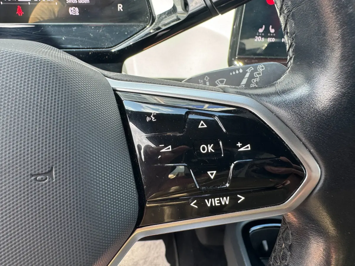 First Plus 58 kWh **CARPLAY + KEYLESS + CAMERA + THAAK**