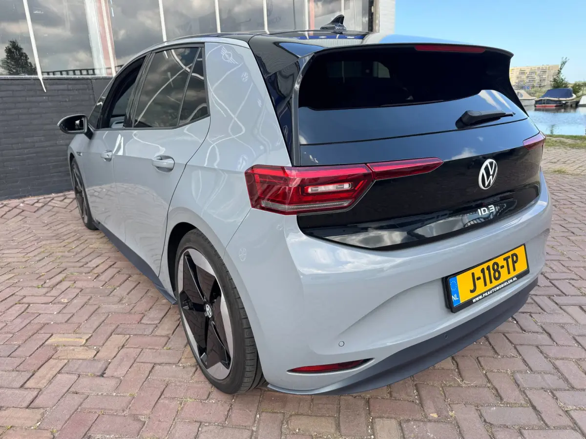 First Plus 58 kWh **CARPLAY + KEYLESS + CAMERA + THAAK**
