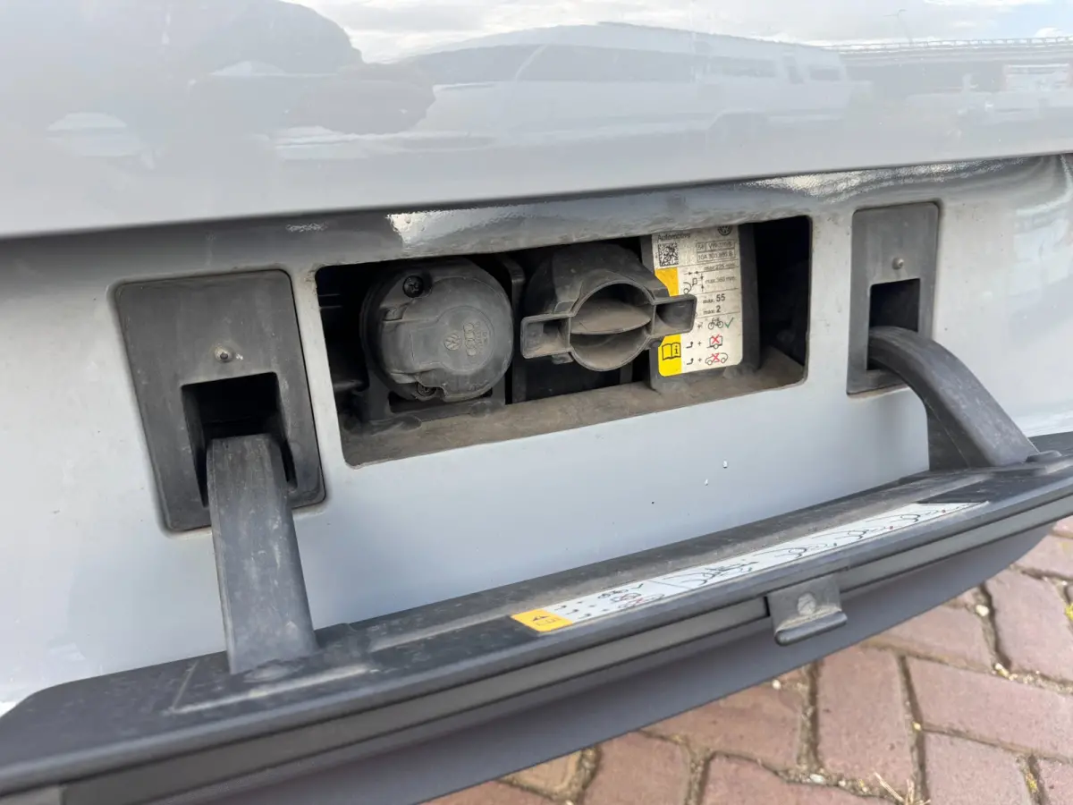First Plus 58 kWh **CARPLAY + KEYLESS + CAMERA + THAAK**