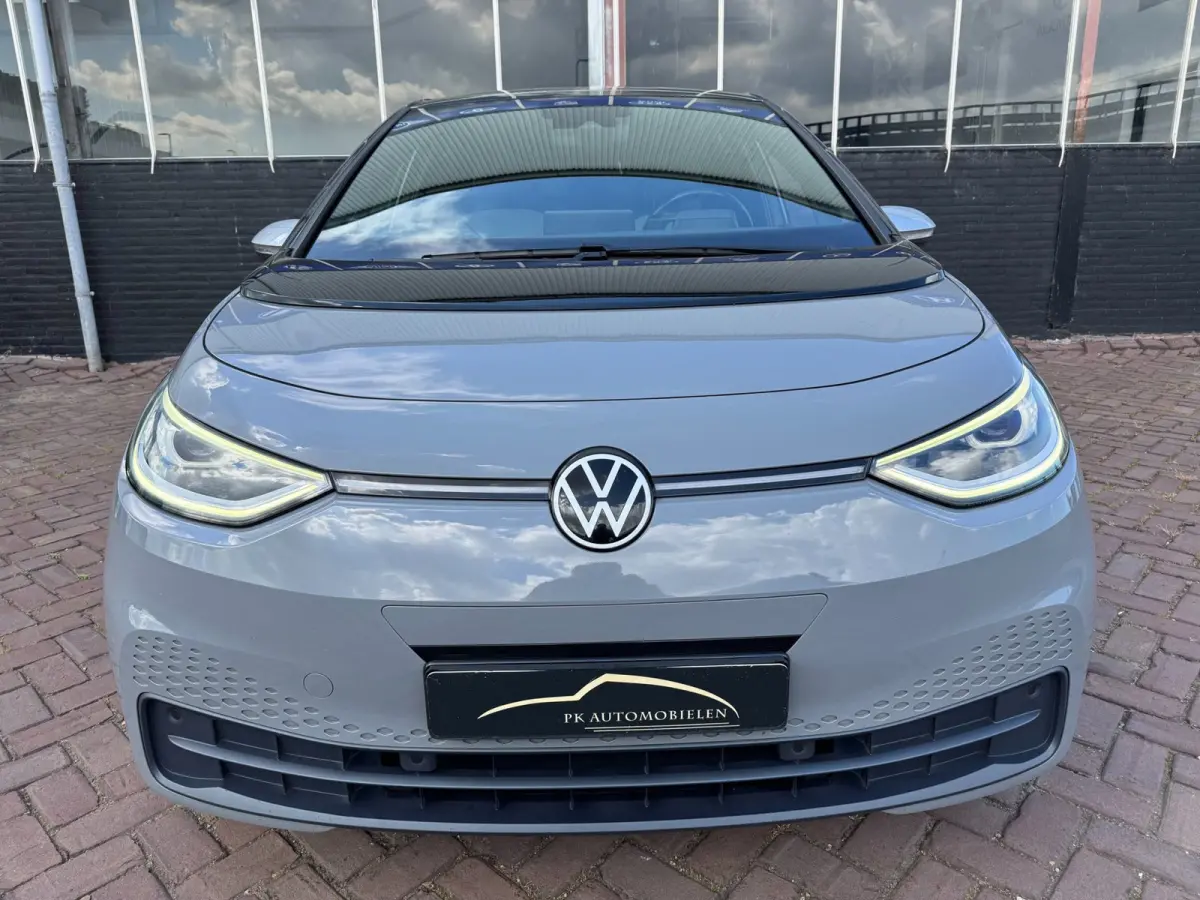 First Plus 58 kWh **CARPLAY + KEYLESS + CAMERA + THAAK**