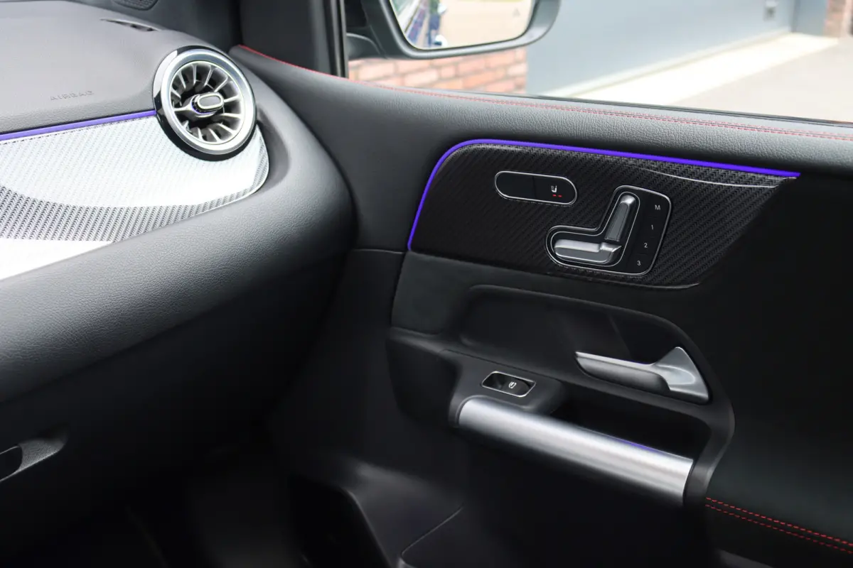 250 e AMG Line Premium+ | Distronic+ | Memory | Trekhaak | Multibeam LED | Stoelverwarming | Augmented Reality | Keyless Go | Advanced Sound System | HUD |