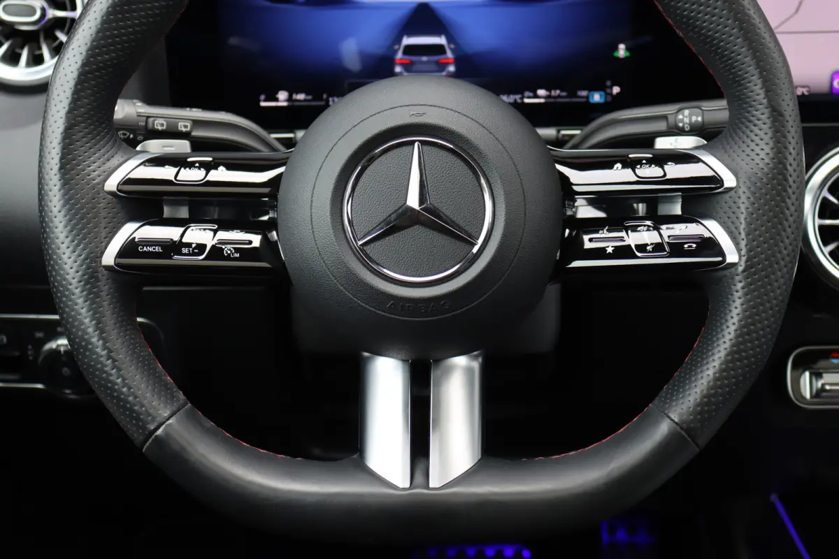 250 e AMG Line Premium+ | Distronic+ | Memory | Trekhaak | Multibeam LED | Stoelverwarming | Augmented Reality | Keyless Go | Advanced Sound System | HUD |