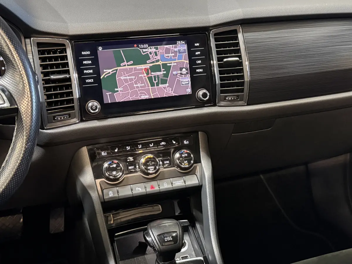 1.5 TSI Business Edition | Panoramadak | Apple Carplay | Stoelverwarming