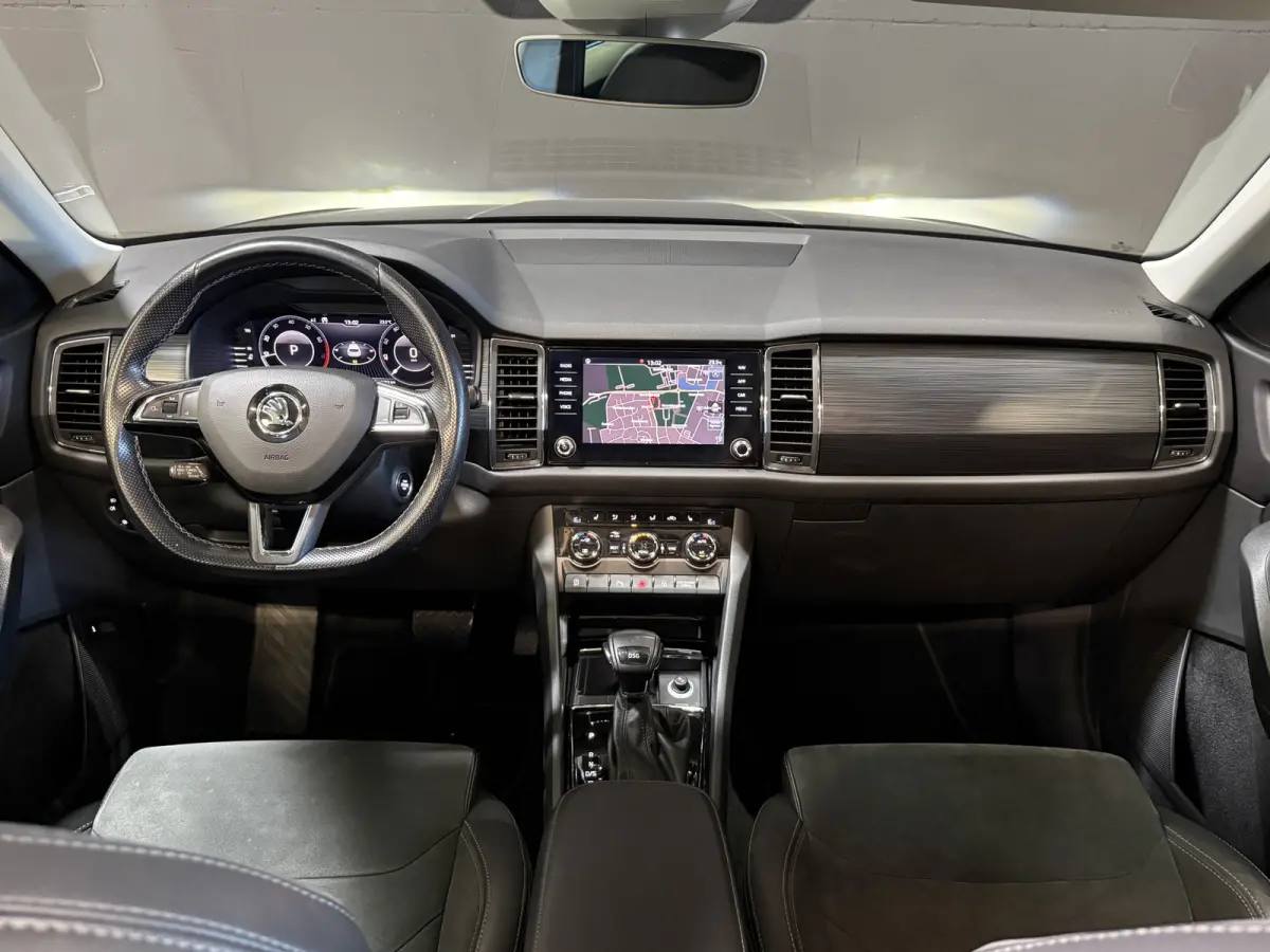 1.5 TSI Business Edition | Panoramadak | Apple Carplay | Stoelverwarming