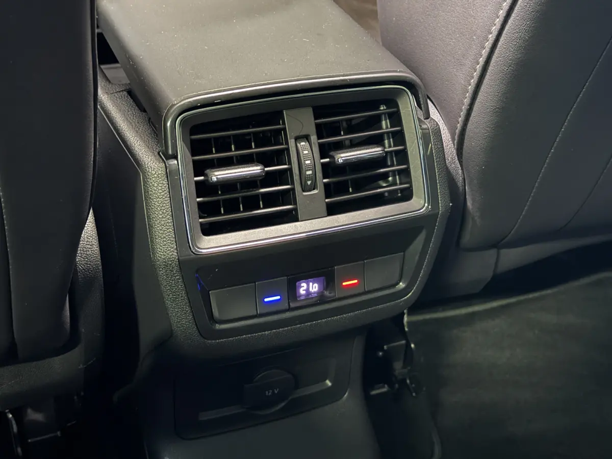 1.5 TSI Business Edition | Panoramadak | Apple Carplay | Stoelverwarming