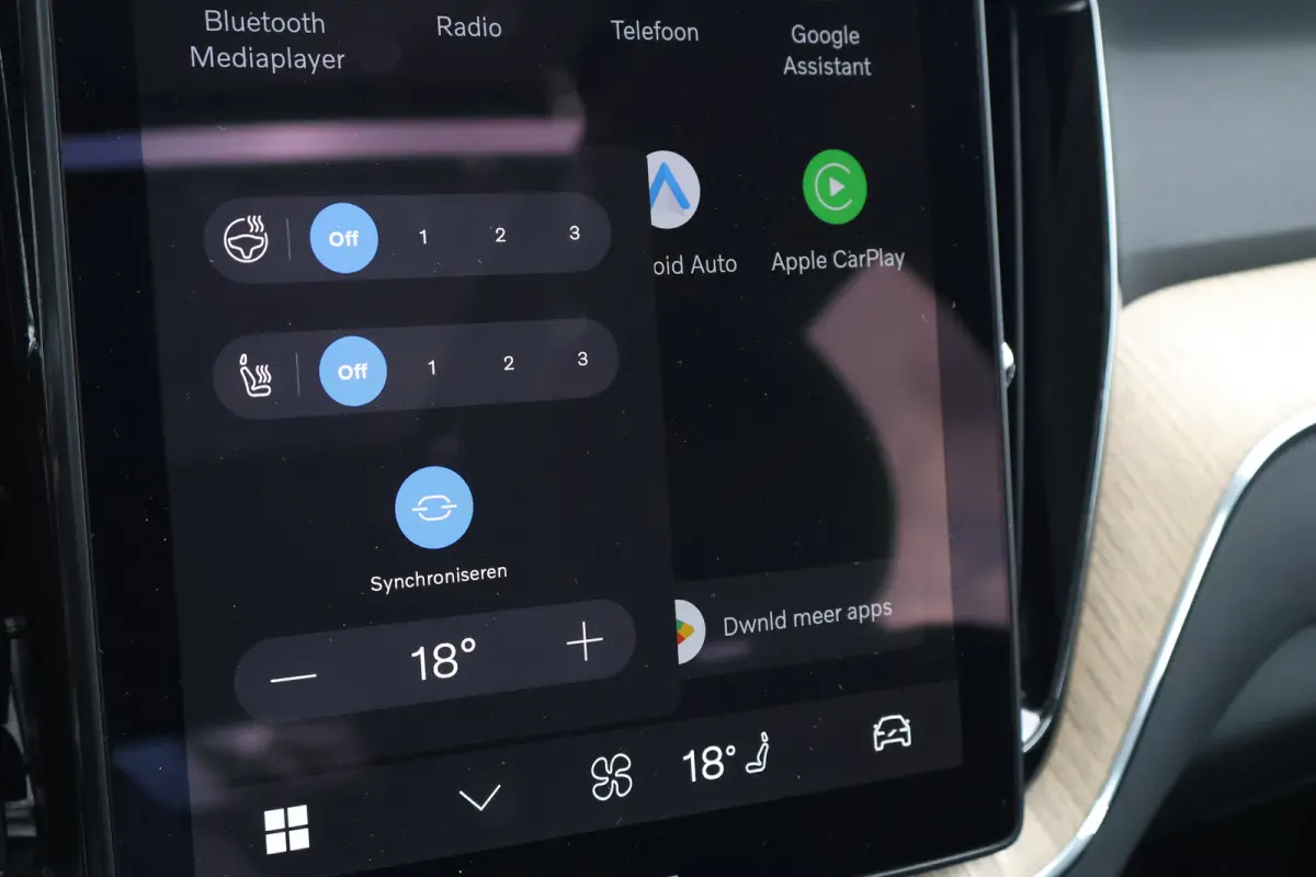 2.0 T6 Plug-in hybrid AWD Plus Dark | Trekhaak | Harman Kardon | HUD |