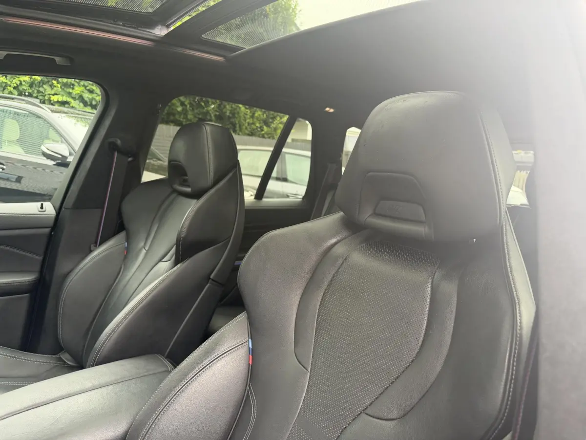 M50i High Executive | M-Sport | Panoramadak | 360* Camera | Skylounge | Laser | Elektrische Trekhaak |