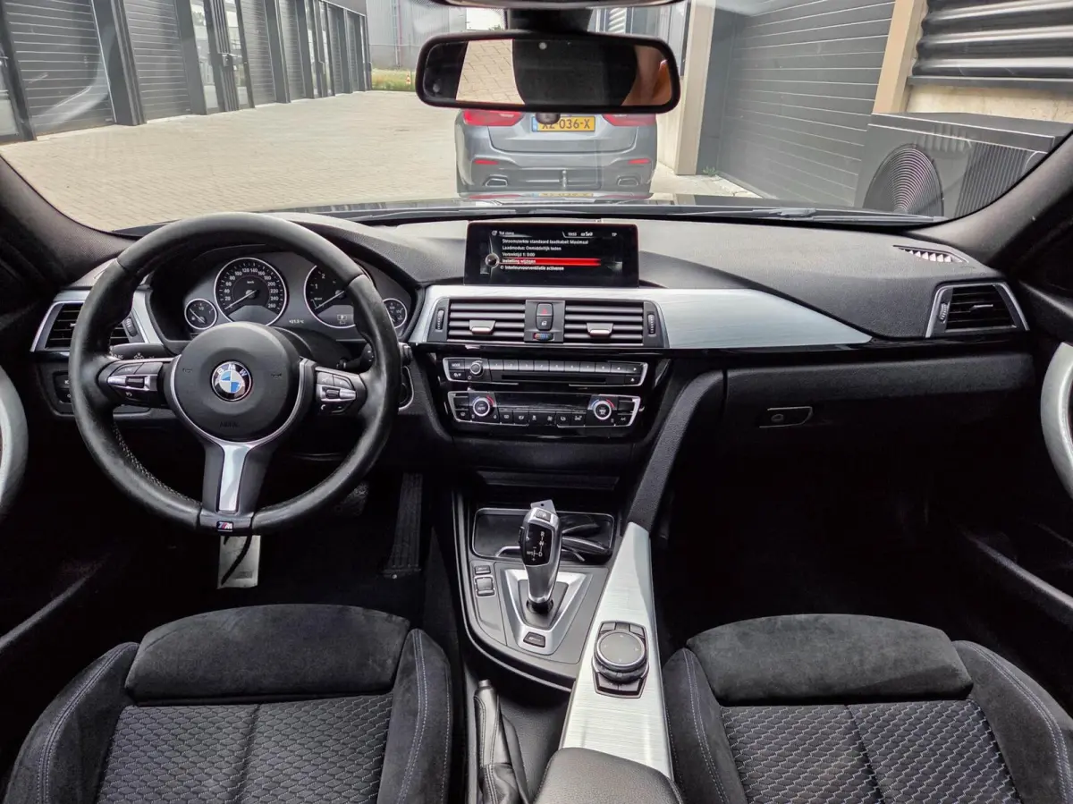 330e M-Sport | LED | NAVI | ALCANTARA | 19" VELGEN