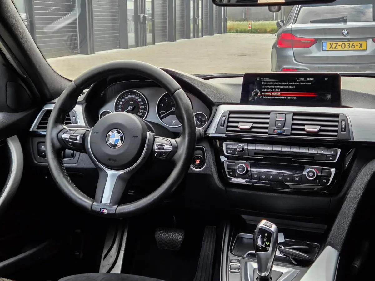 330e M-Sport | LED | NAVI | ALCANTARA | 19" VELGEN