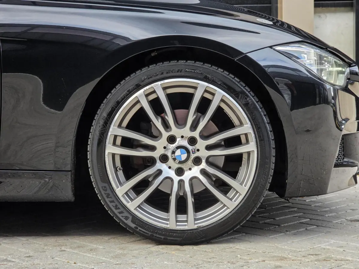 330e M-Sport | LED | NAVI | ALCANTARA | 19" VELGEN