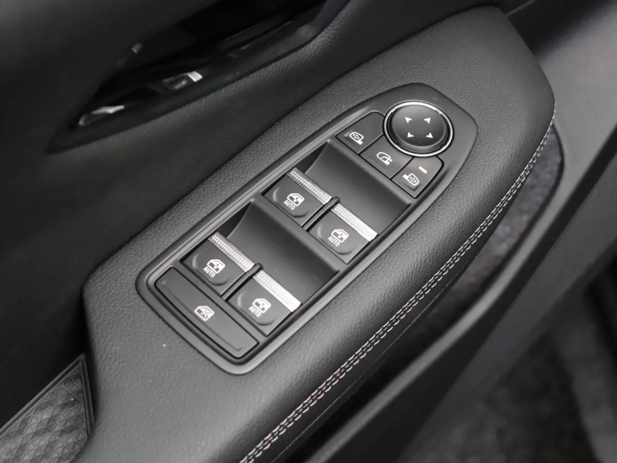 Business Edition 87 kWh | €5000,- KORTING! | Google Build-in | Elektrische Achterklep | Dakrails | Warmtepomp + Batterij Verwarming | Adaptieve Cruise Control | Keyless Entry | Privacy Gla