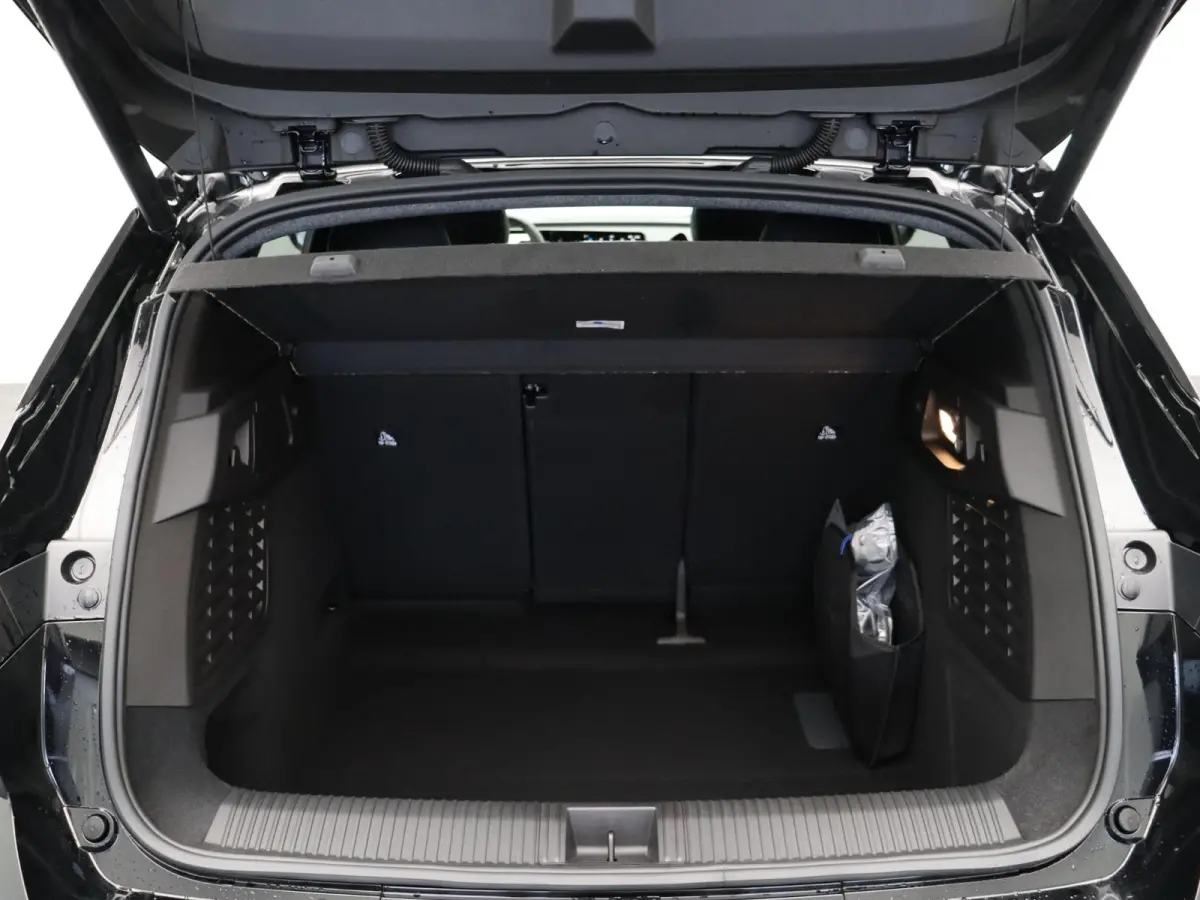 Business Edition 87 kWh | €5000,- KORTING! | Google Build-in | Elektrische Achterklep | Dakrails | Warmtepomp + Batterij Verwarming | Adaptieve Cruise Control | Keyless Entry | Privacy Gla
