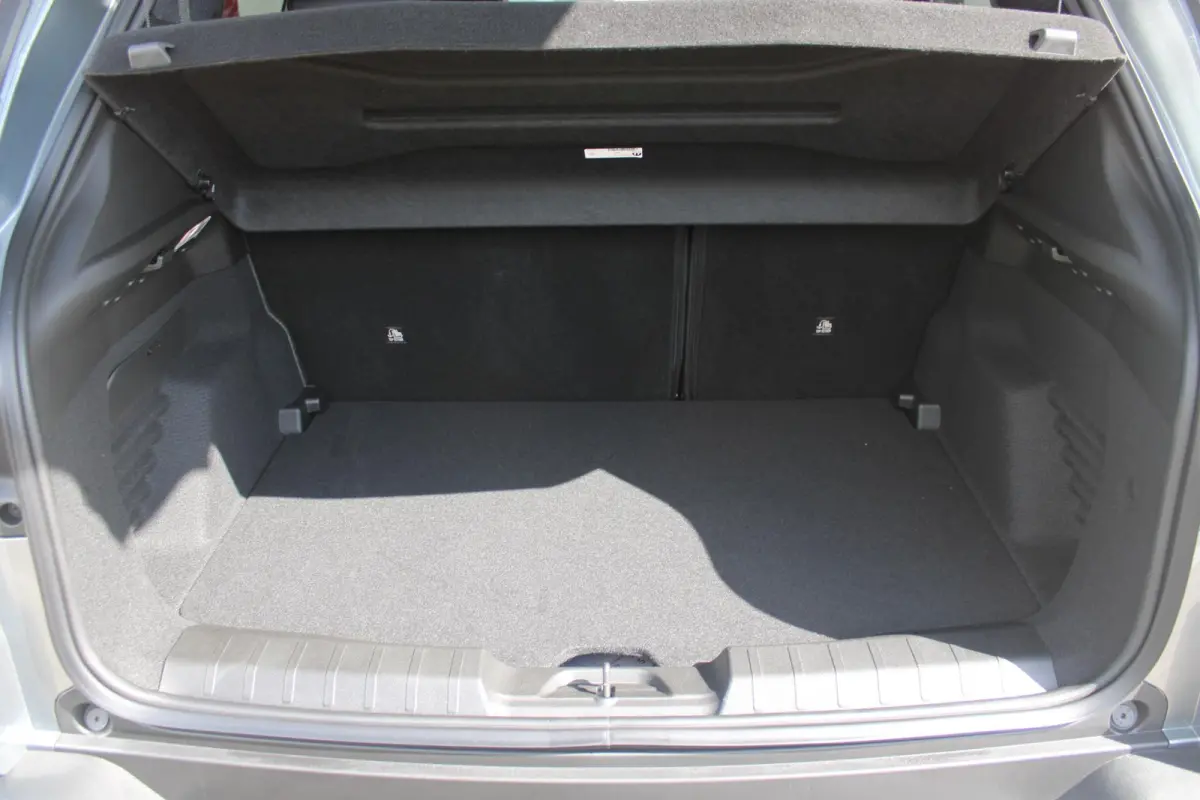 1.2 e-Hybrid 110PK SUMMIT | PANORAMA SCHUIF/KANTEL DAK | INFOTAINMENT & CONVENIENCE PACK: NAVIGATIE/VERKEERBORDENINFORMATIE/KEYLESS ENTRY EN START/HANDSFREE ELEKTRISCH BEDIENBARE ACHTERKLEP/